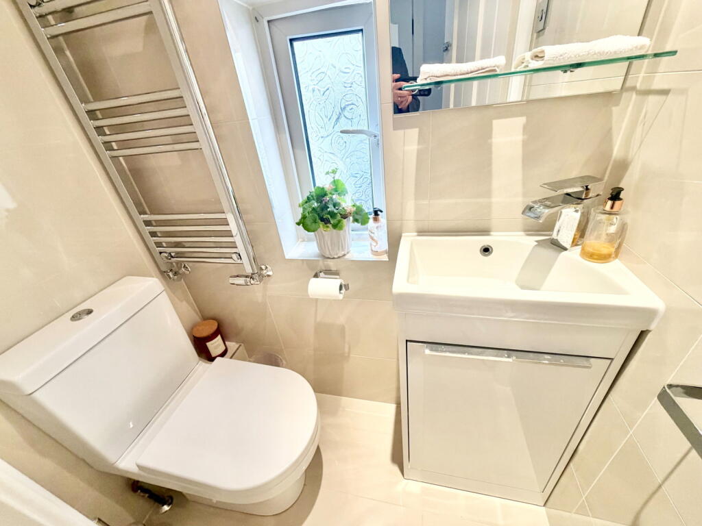 House in London, The Hyde, Colindale - More