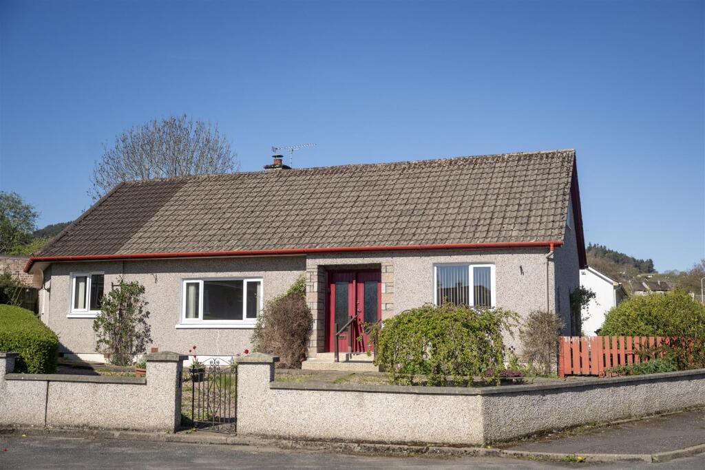 Main image of property: 7 Trafford Avenue, Inverness