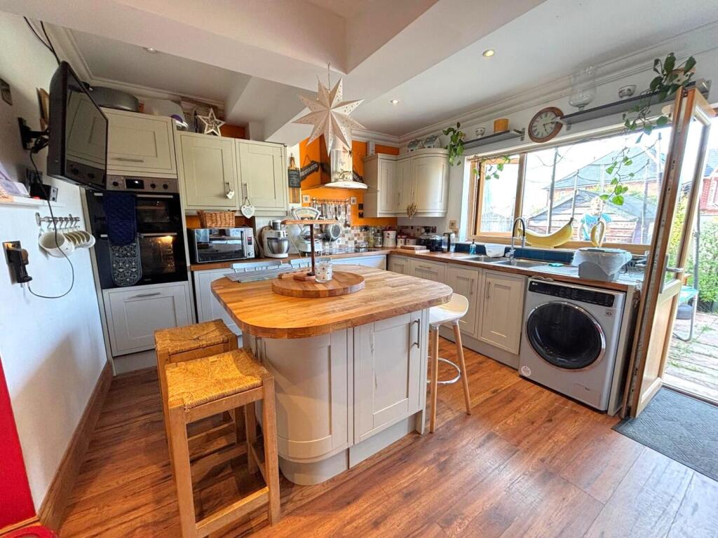 House in Portsmouth - View 4