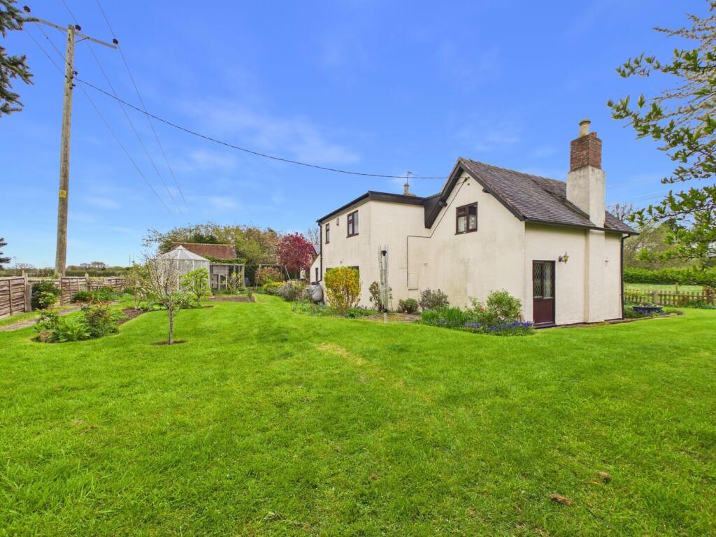 House in Telford - View 4
