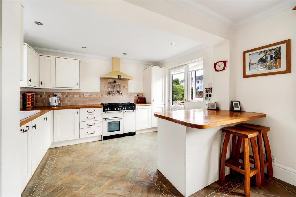 Walrond Road, Swanage photo 4