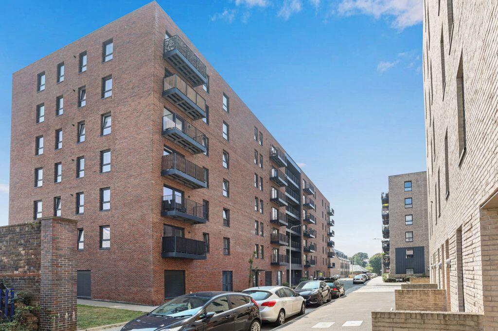 Main image of property: 13 (flat 12), Pillans Place, Leith, Edinburgh, EH6 7FG