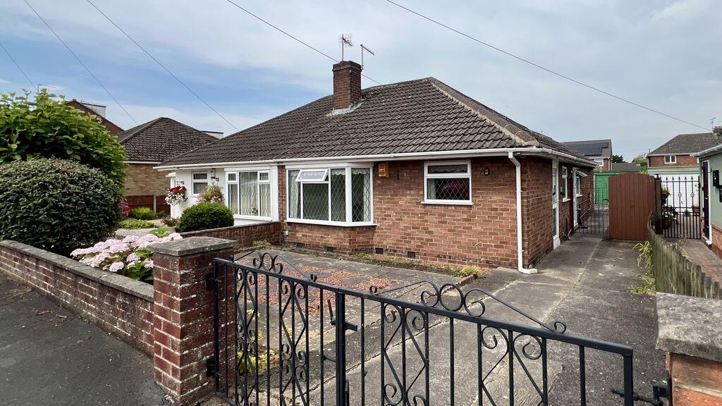 2-bed semi-detached on Dewsbury Avenue, Scunthorpe, £160,000