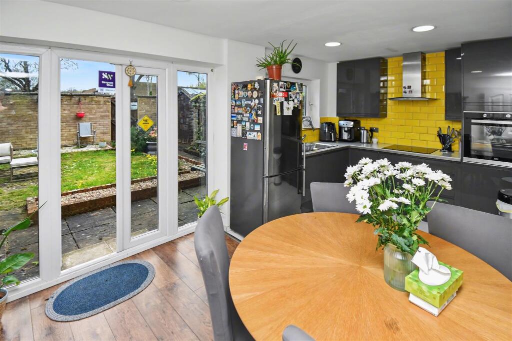 House in Corby, North Northamptonshire - View 2