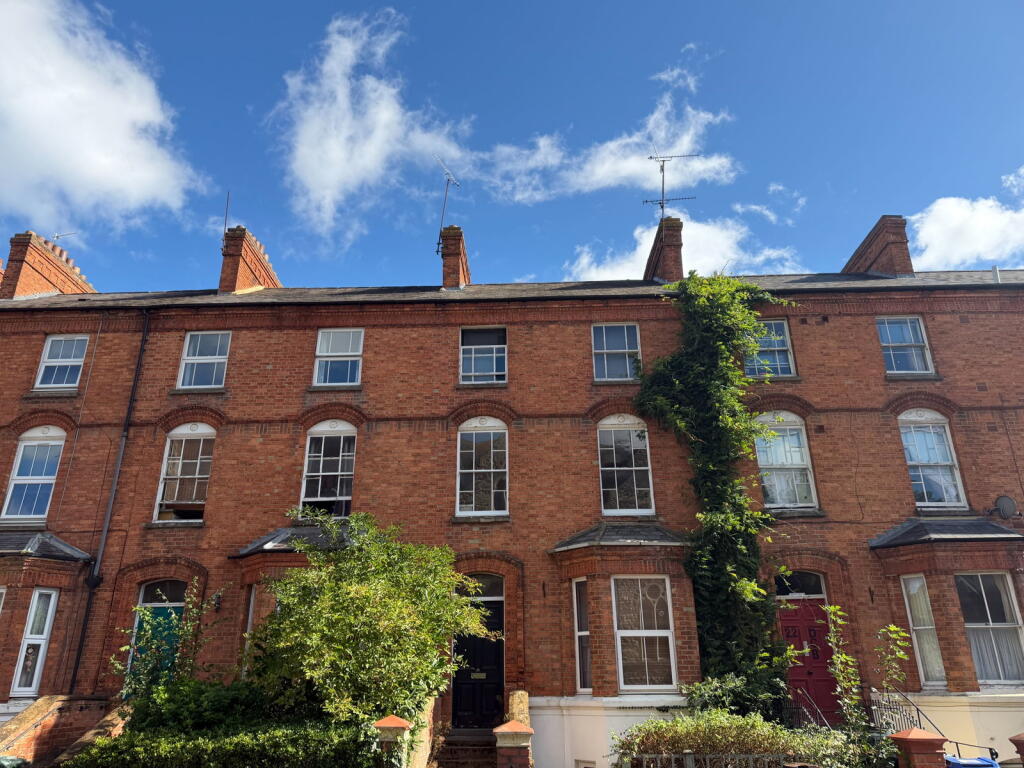 Main image of property: Marlborough Road, Banbury, OX16 5DB