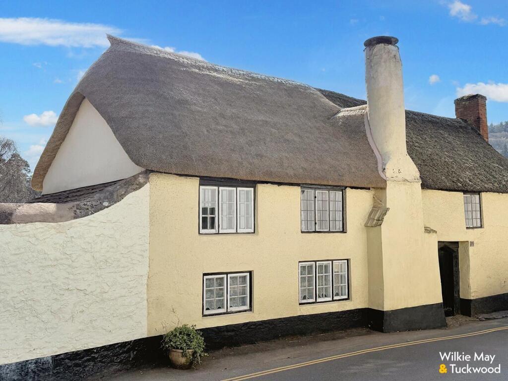 3-bed house on West Street, Dunster, Minehead, £300,000