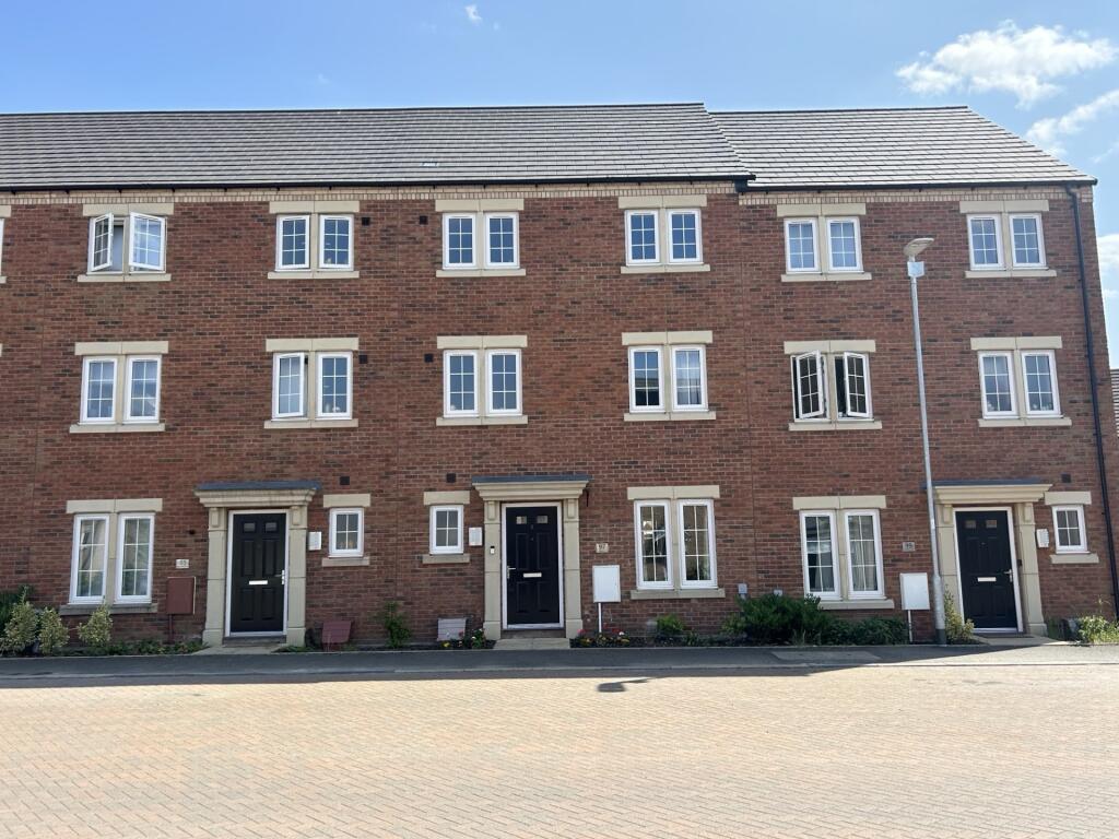4-bed house on Highfield Drive, Littleport, Ely, Cambridgeshire, £300,000