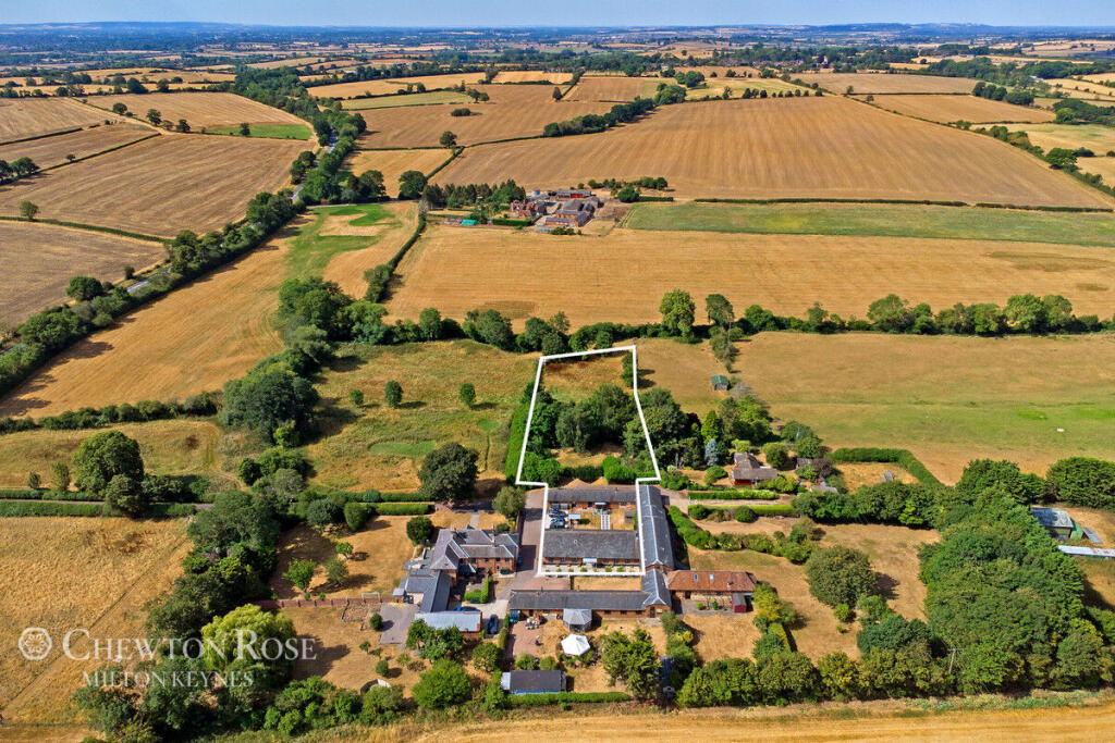 House in Luton - View 4