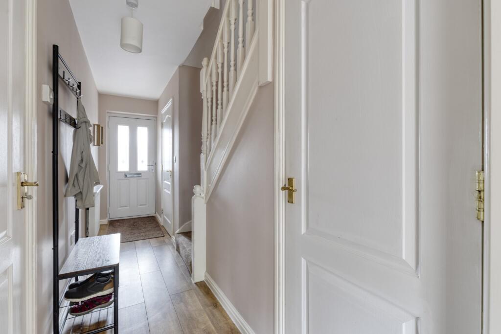 House in Nantwich, Millfields, Kingsbourne - More