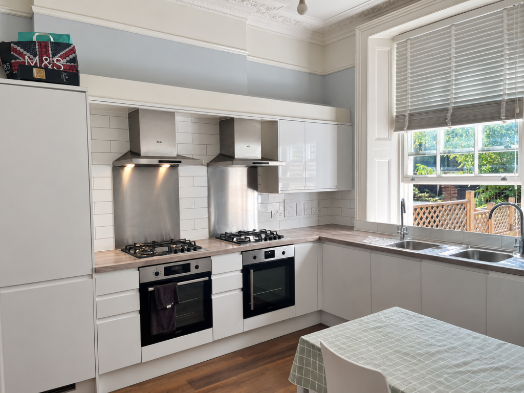 Apartment in London - View 4