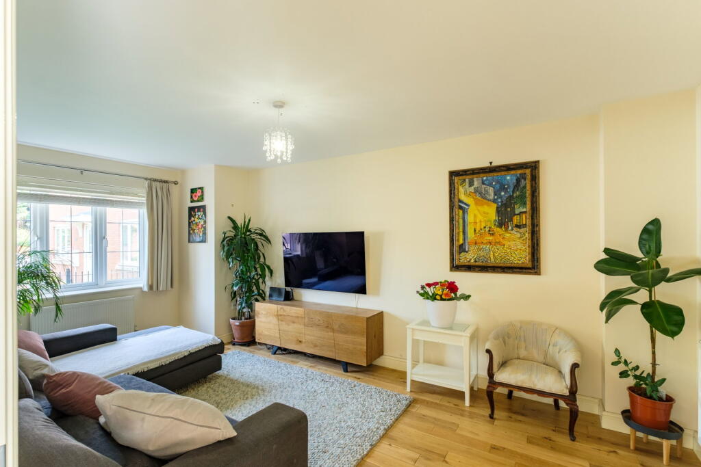 House in Leicester - View 5