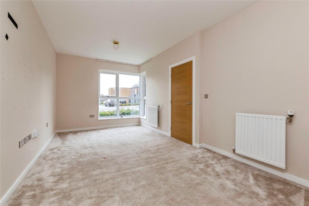 61, Aspen Close, Birtley, Chester Le Street, Tyne and Wear, DH3 photo 3