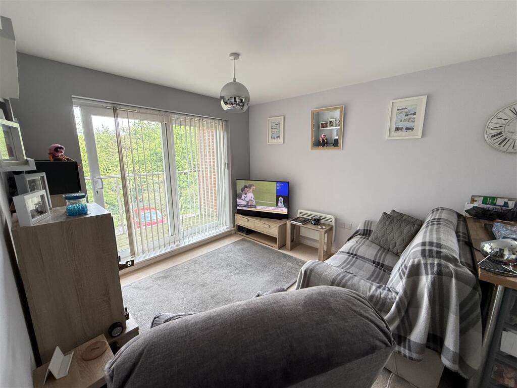 Saw Mill Way, Burton-On-Trent photo 2