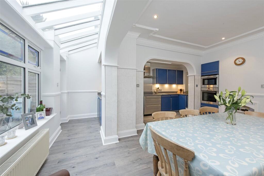 Apartment in London, Clapham Junction - View 4