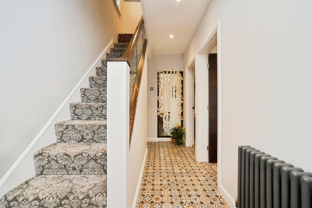 House in Bradford, Stockbridge, Keighley - View 4