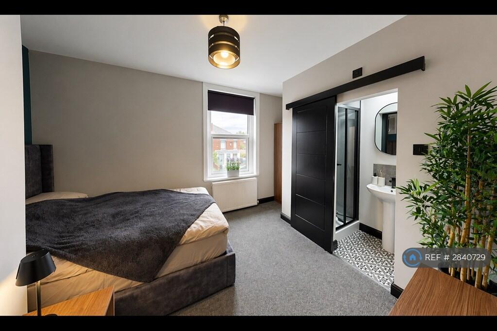 Main image of property: Bolton Road, Manchester, M28