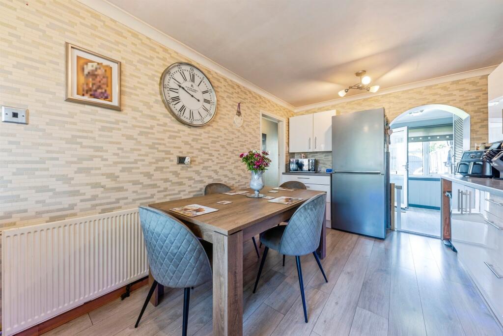House in South Kesteven, Grantham - View 4