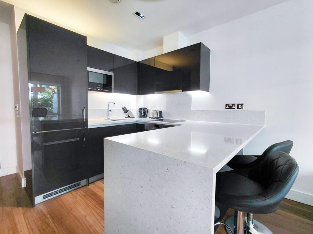 Apartment in London - View 4