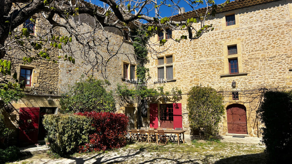 Main image of property: Provence-Alps-Cote d`Azur, Vaucluse, Lauris