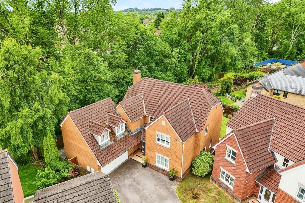 5-bed detached on Clos Padrig, St. Mellons, Cardiff, £740,000