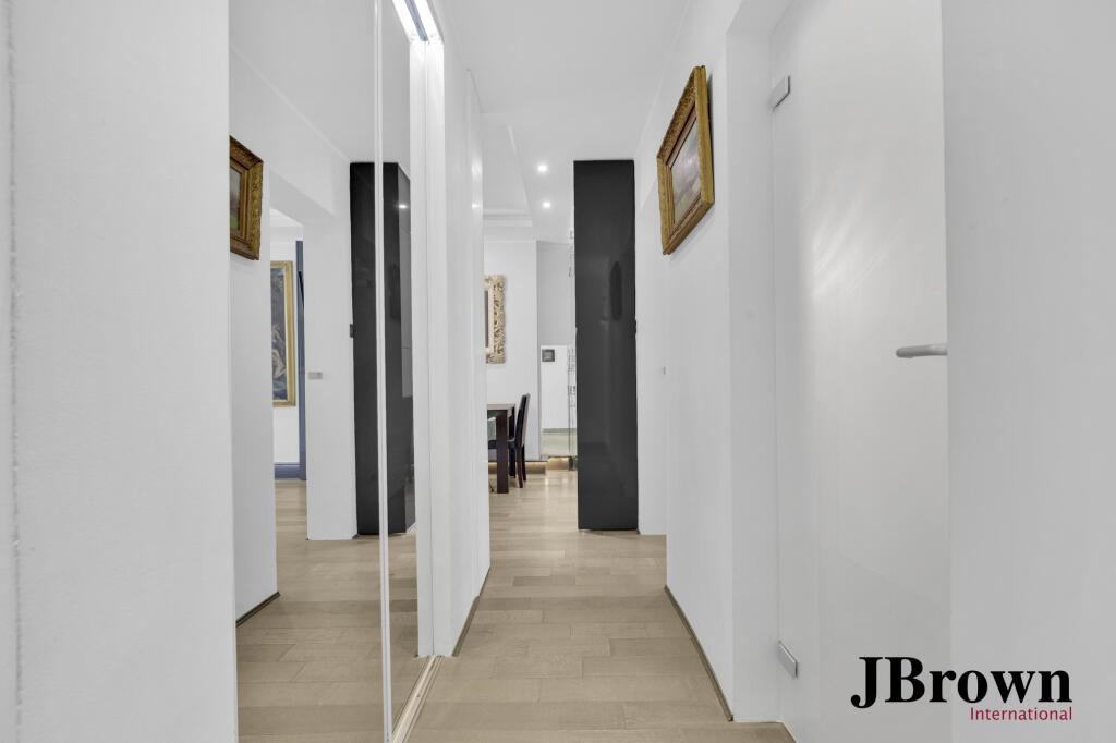 Apartment in London - View 4