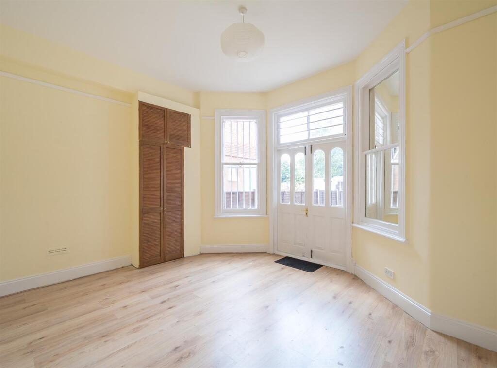 Walm Lane, London NW2 - More
