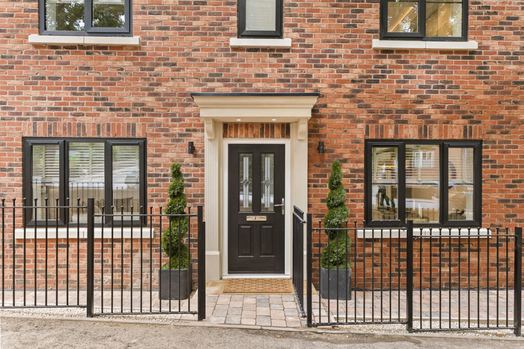 House in Sheffield, Osgathorpe, Pitsmoor - View 2