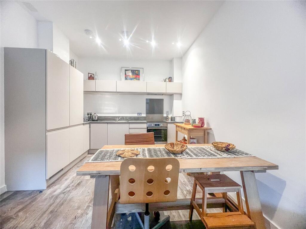 Apartment in Bristol, City of Bristol - More