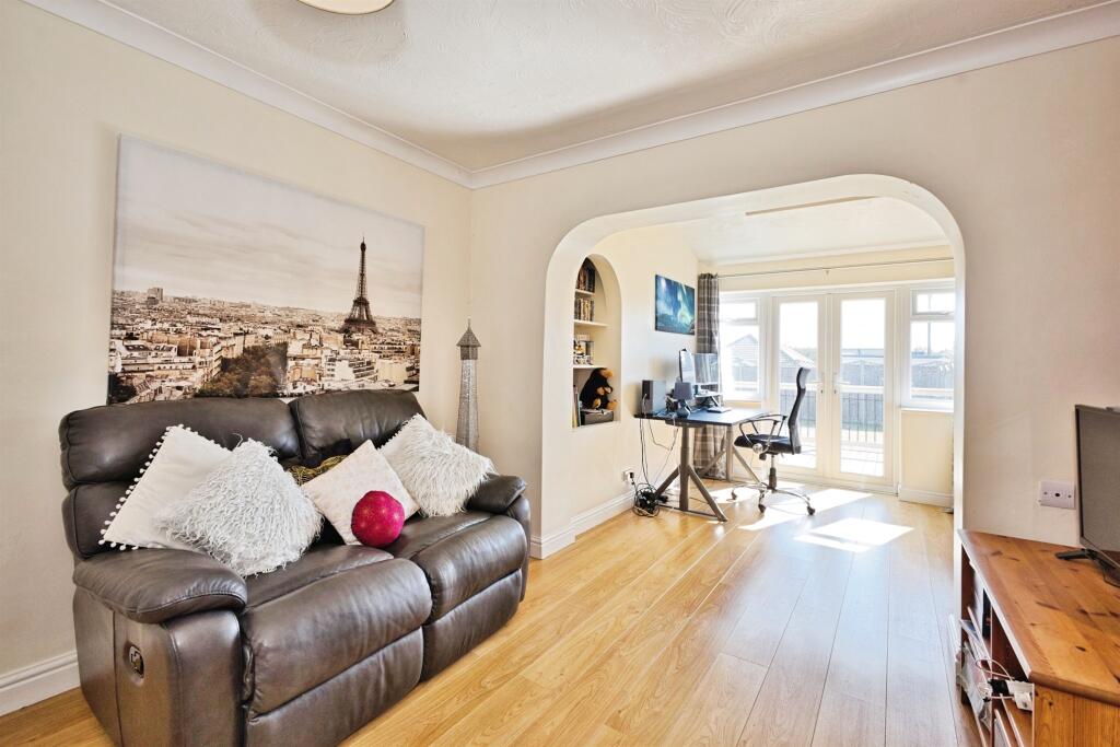 Tower Road, Yeovil photo 4