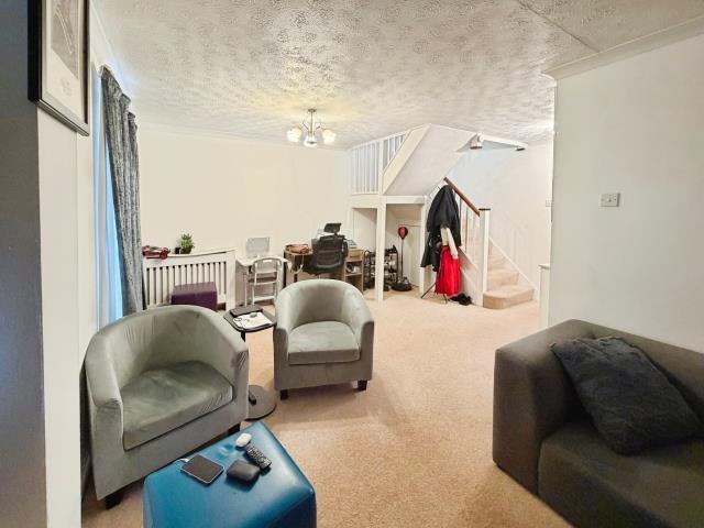 House in Newbury, West Berkshire - View 5