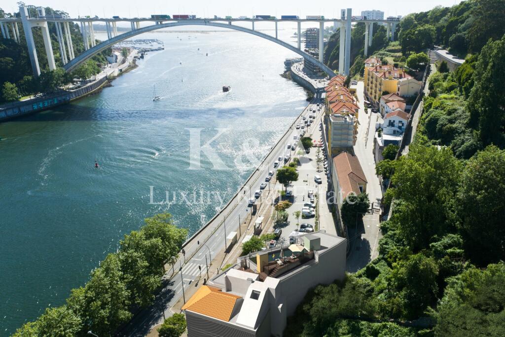 Main image of property: Oporto, Oporto