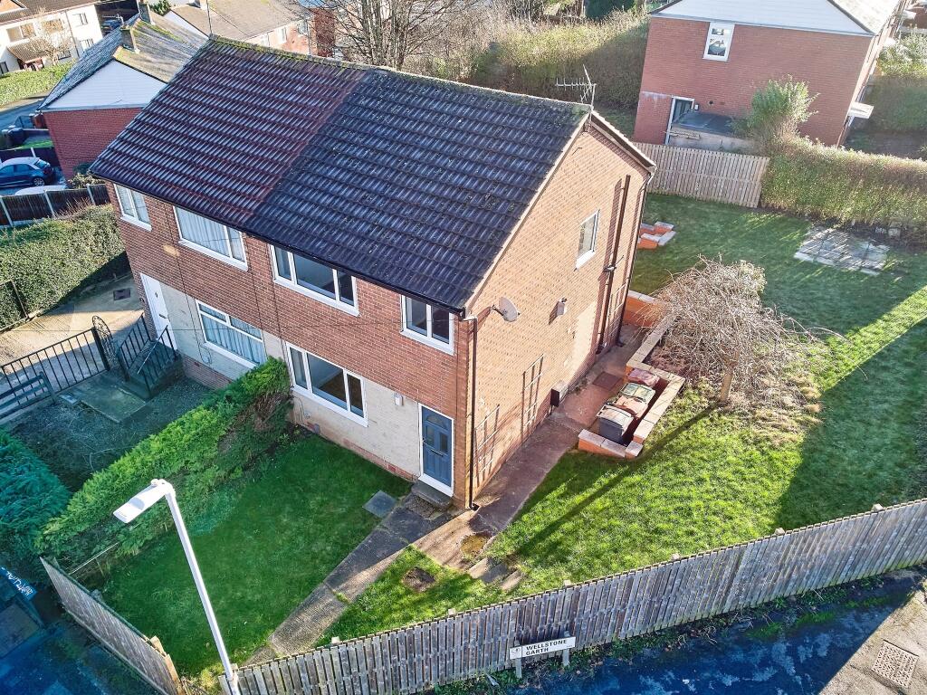 3-bed semi-detached on Wellstone Garth, Leeds, £200,000