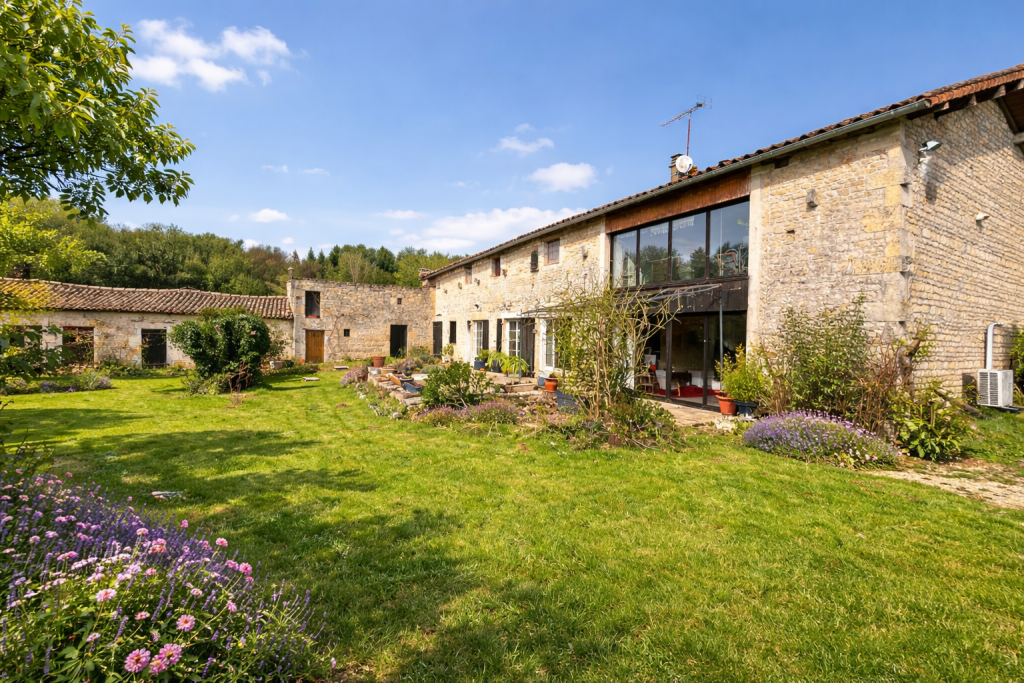 Main image of property: Poitou-Charentes, Deux-Sèvres, Lorigné