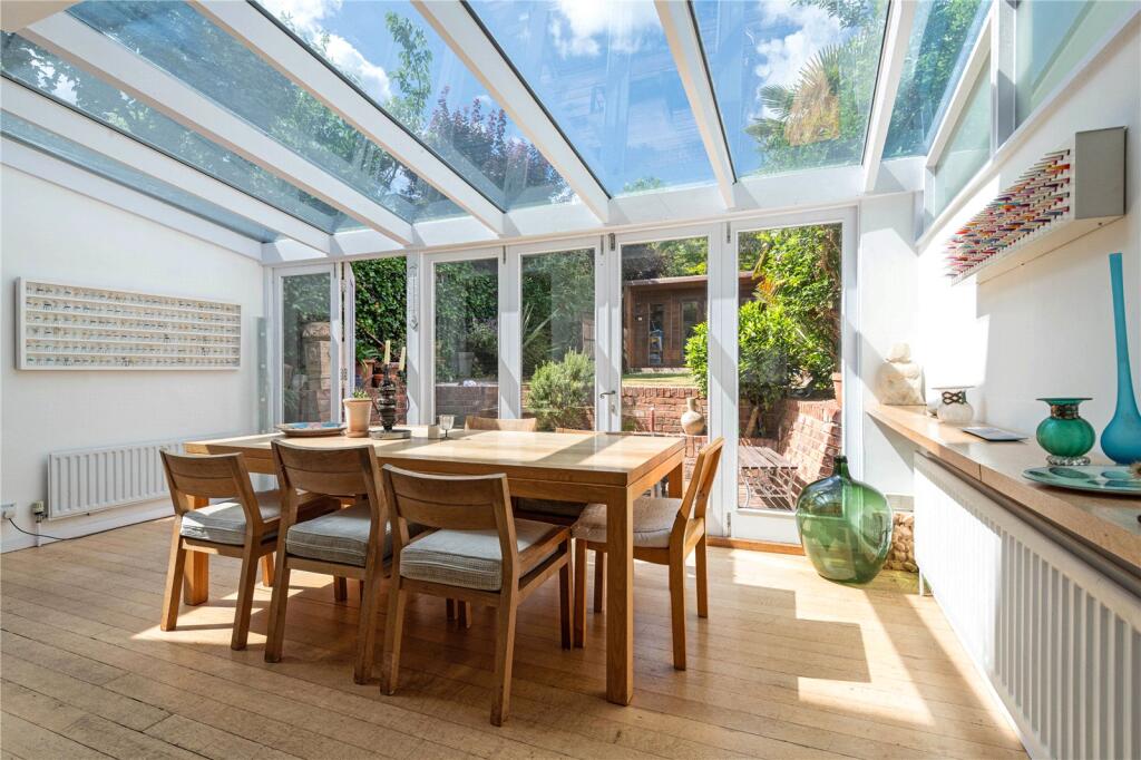 Blenkarne Road, London, SW11 photo 4