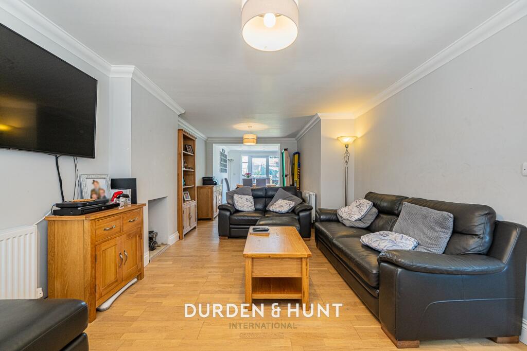 House in London - View 3