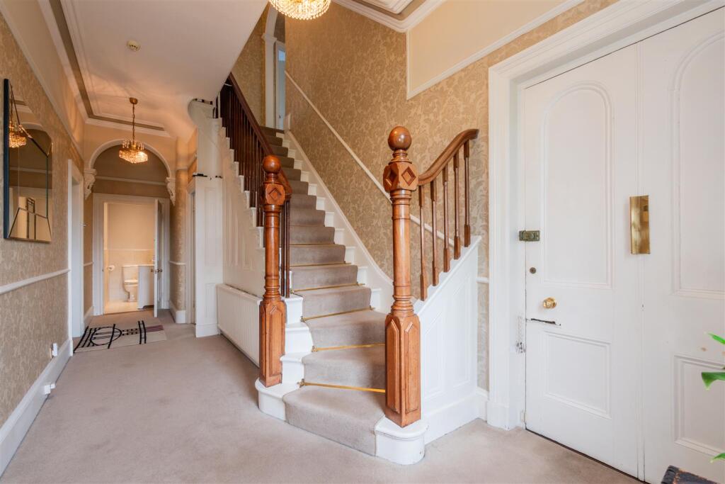 Bentinck Road, Altrincham photo 3