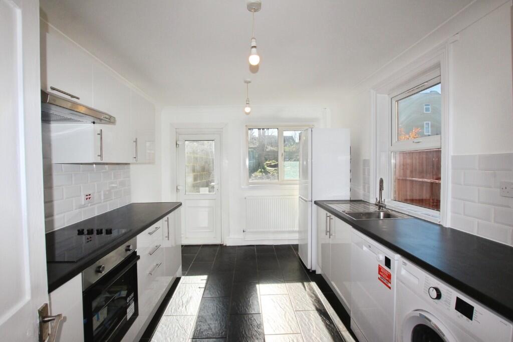 Heath Road, Thornton Heath, Surrey, CR7 photo 4