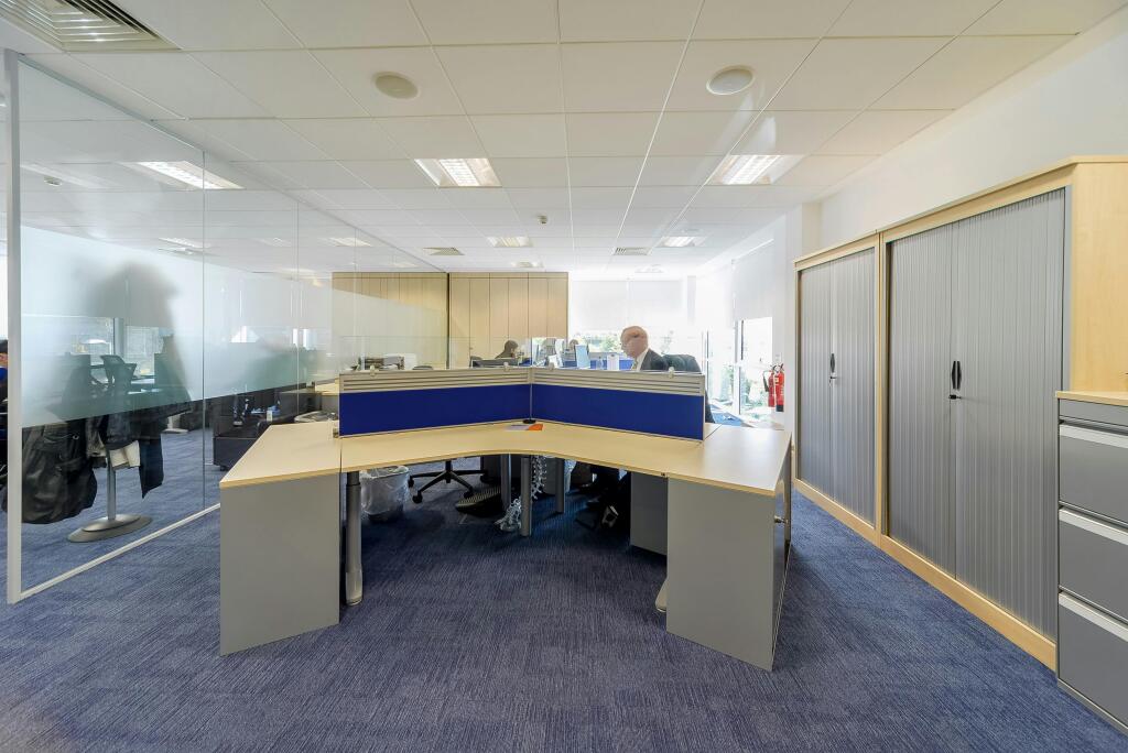 Leadec Warwick65resized.jpg