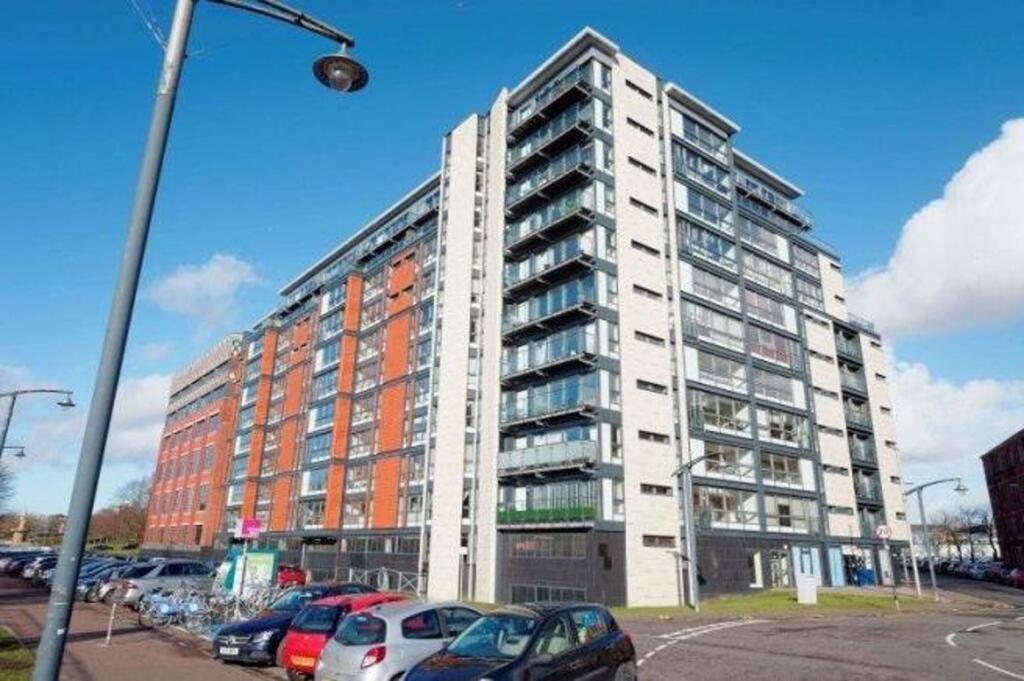 Main image of property: Stunning 2 Bed Apartment @ Templeton St, G40