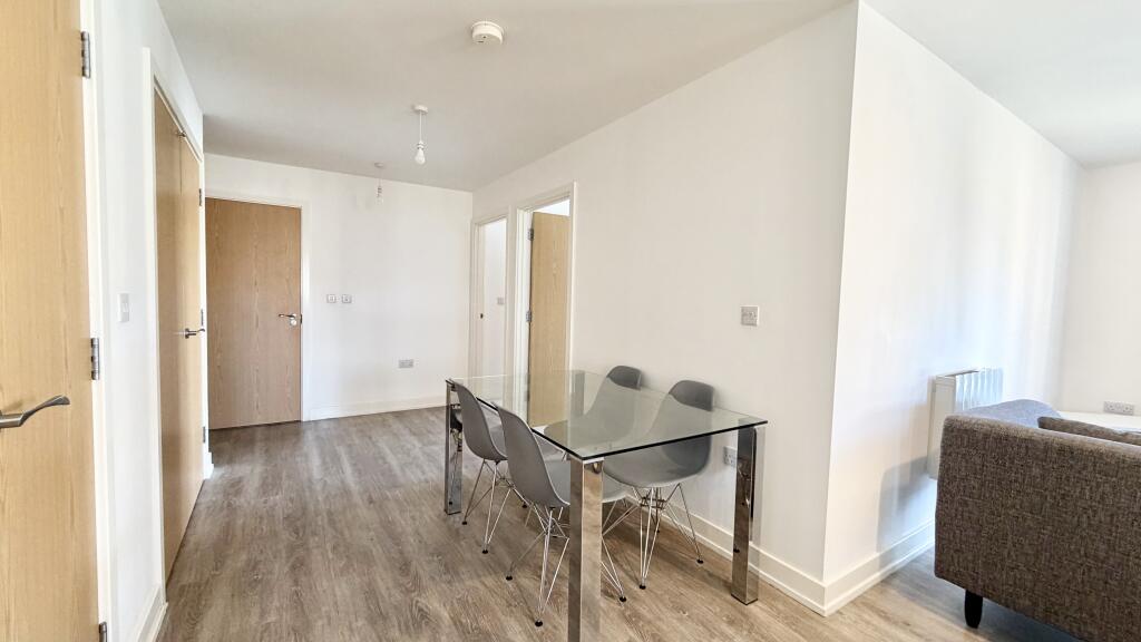 Apartment in Horsham, Colgate - More