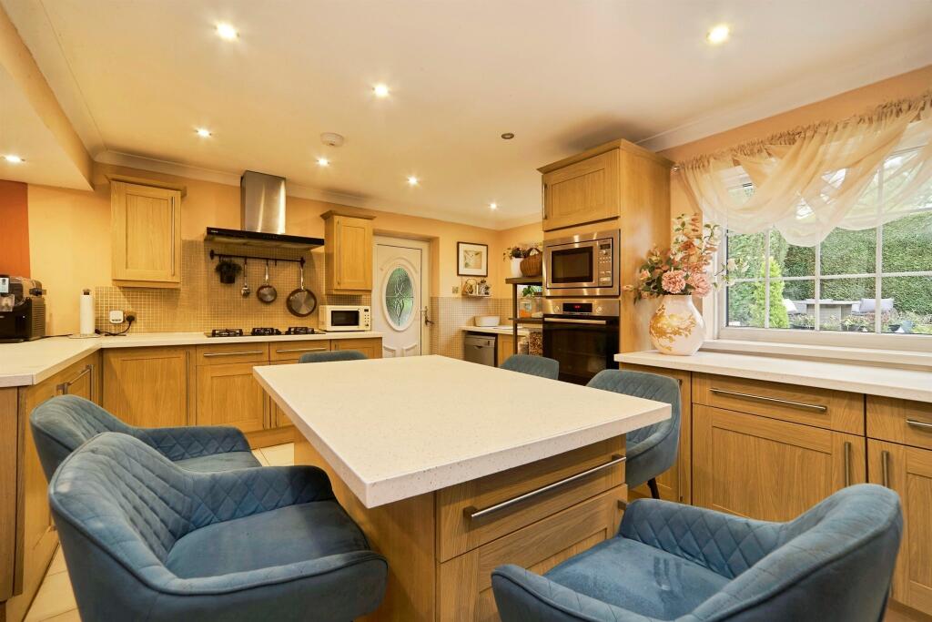 House in Leeds - View 4