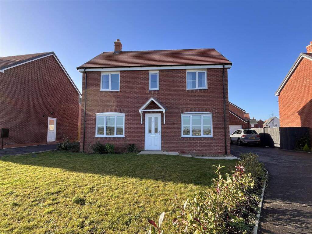 Main image of property: Saddler Place, Wellesbourne