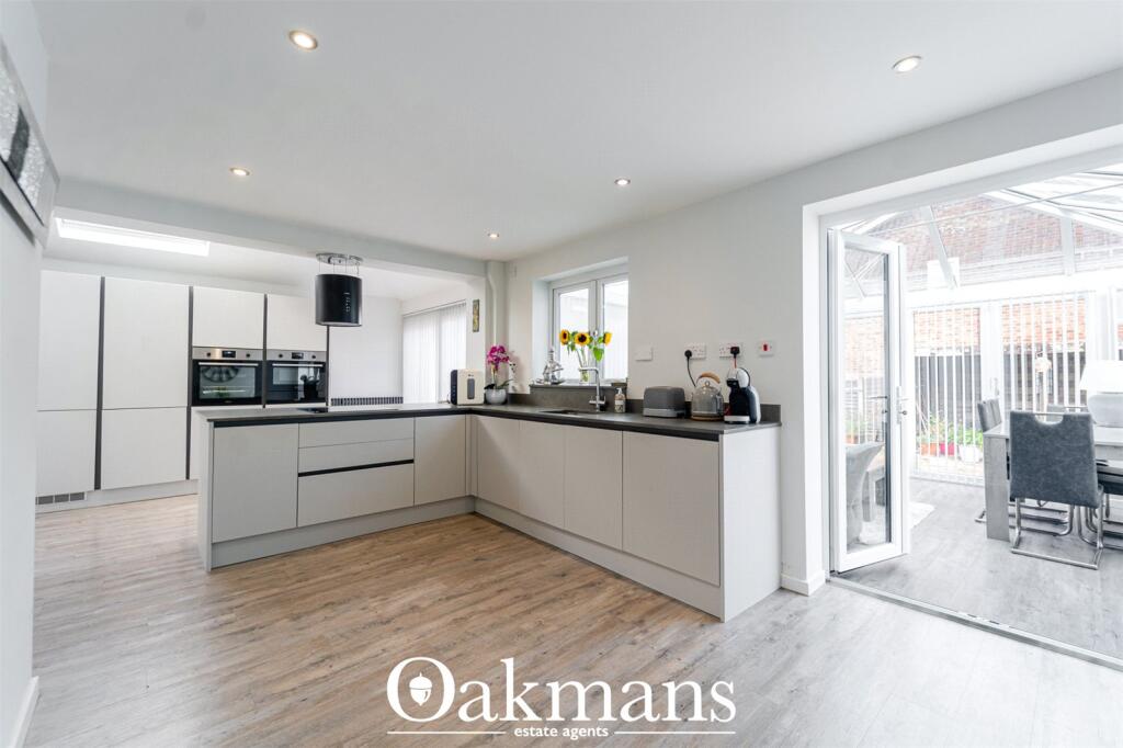 House in Redditch, Webheath - View 3