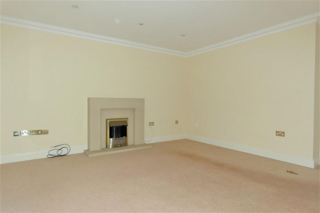 Guildford Road BOOKHAM photo 4