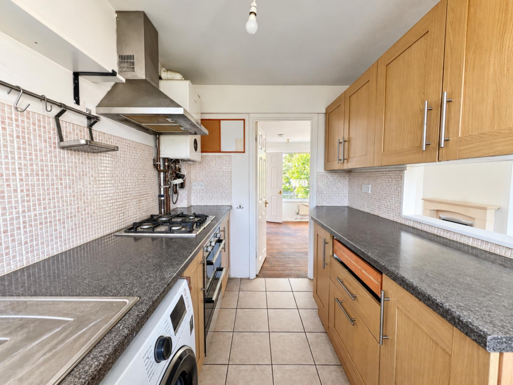 House in Tonbridge - More