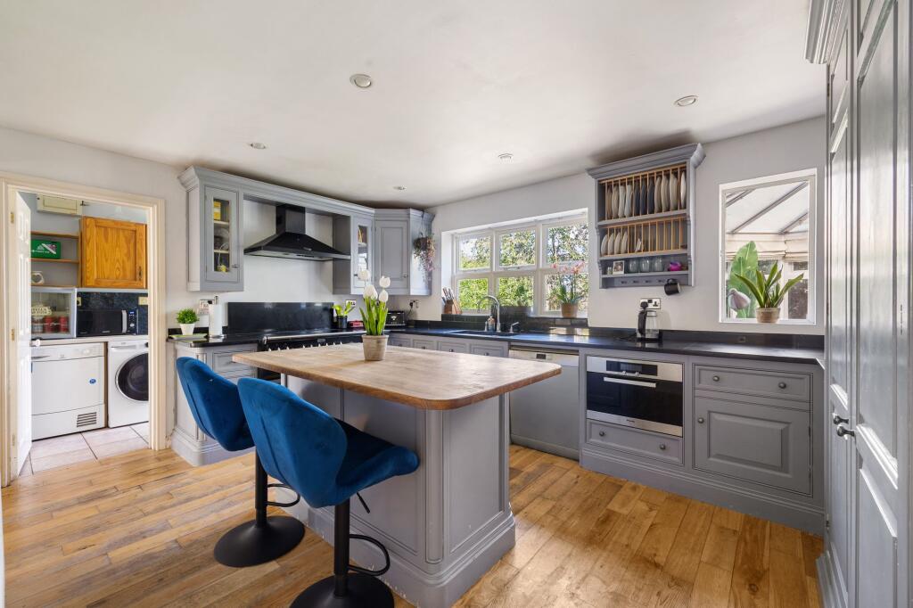 Blackthorn Close, Biddisham, BS26 photo 5