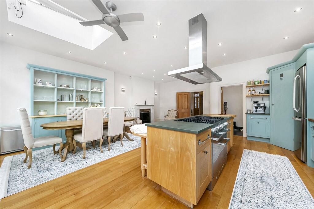 House in London - View 4