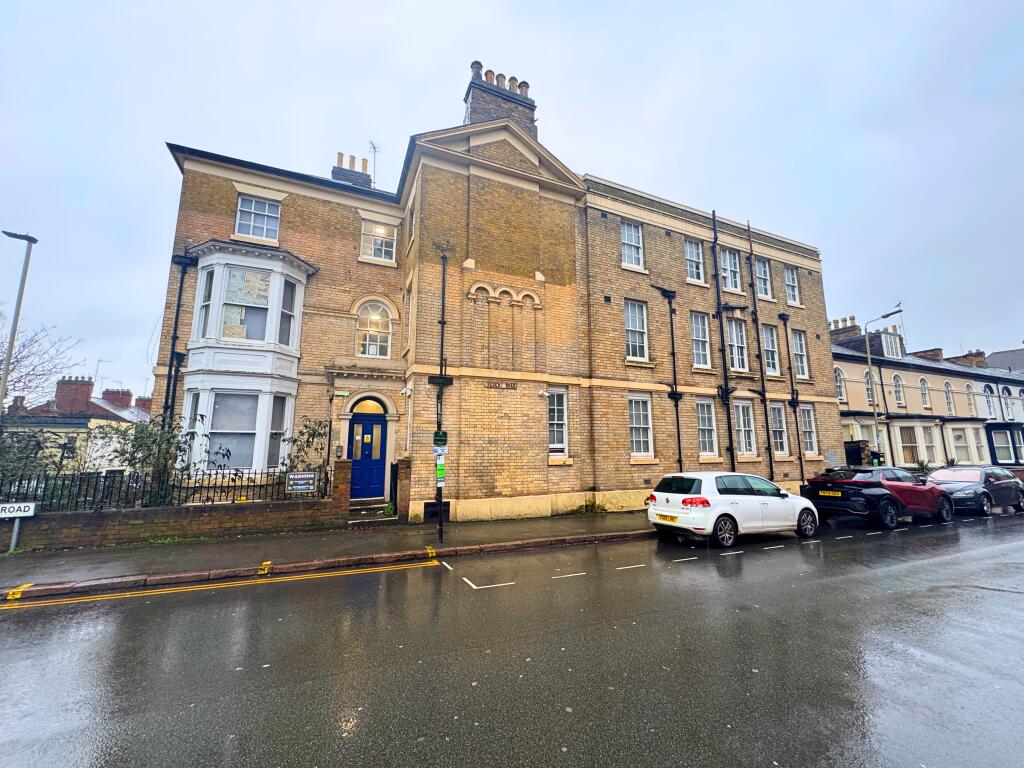 Main image of property: 75 Regent Road, Leicester, Leicestershire, LE1