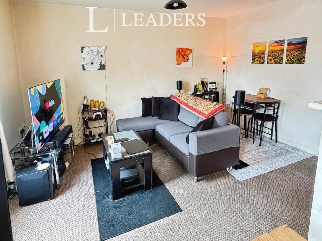 Apartment in Crewe - View 4