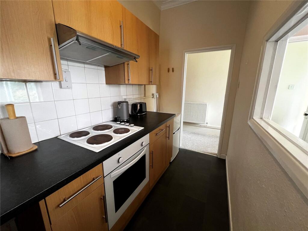 Apartment in Ryde, Oakfield - View 4